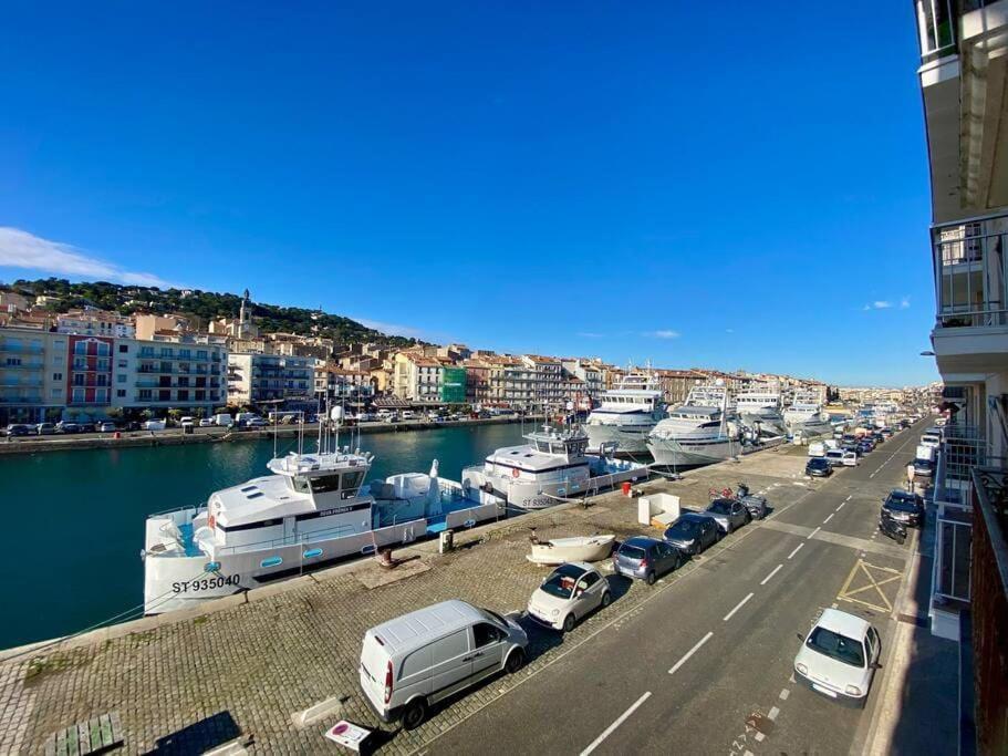 "Georgio" Grand Appartement Traversant Avec Vue Canal Et Parking Σετ Εξωτερικό φωτογραφία