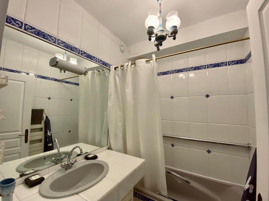 "Georgio" Grand Appartement Traversant Avec Vue Canal Et Parking Σετ Εξωτερικό φωτογραφία